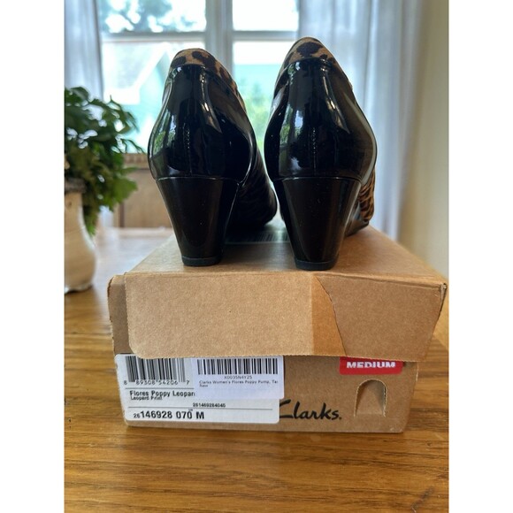 Clarks Women’s Comfort Shoe Leopard Wedge Size 7 New - Picture 5 of 5